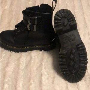 Dr. Martens 1460 ATL